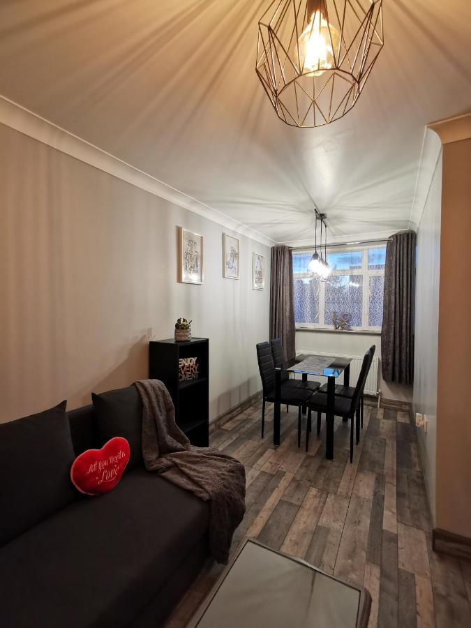 Palaz 2 - 2 Bedroom Flat Edmonton Exteriér fotografie