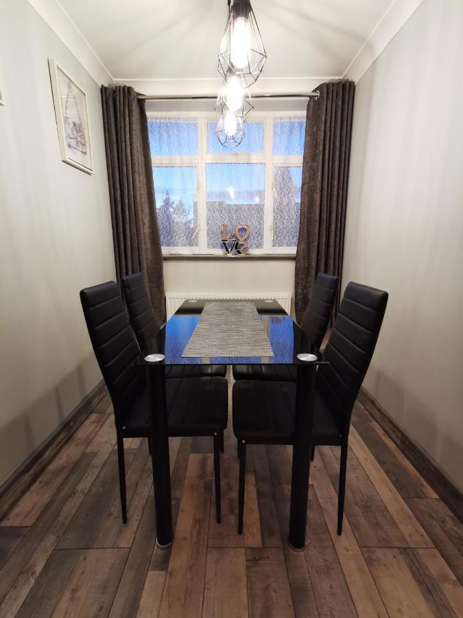 Palaz 2 - 2 Bedroom Flat Edmonton Exteriér fotografie