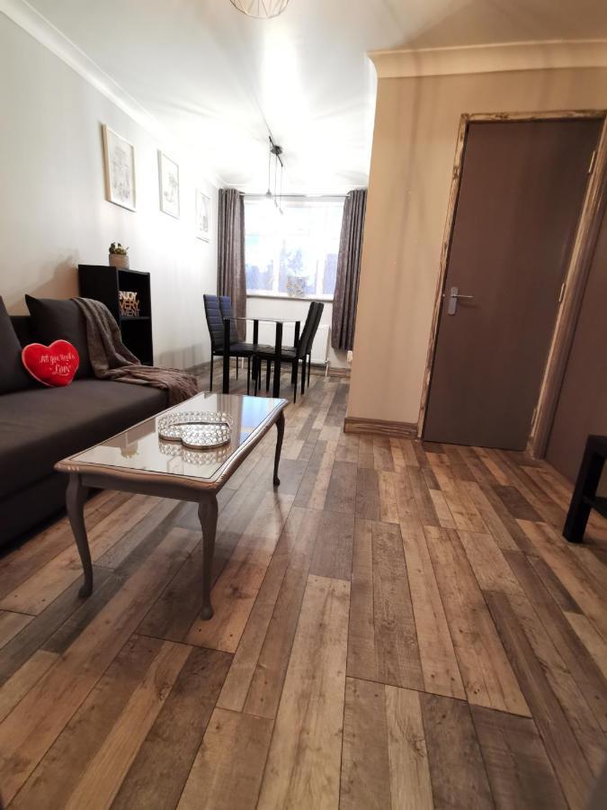 Palaz 2 - 2 Bedroom Flat Edmonton Exteriér fotografie